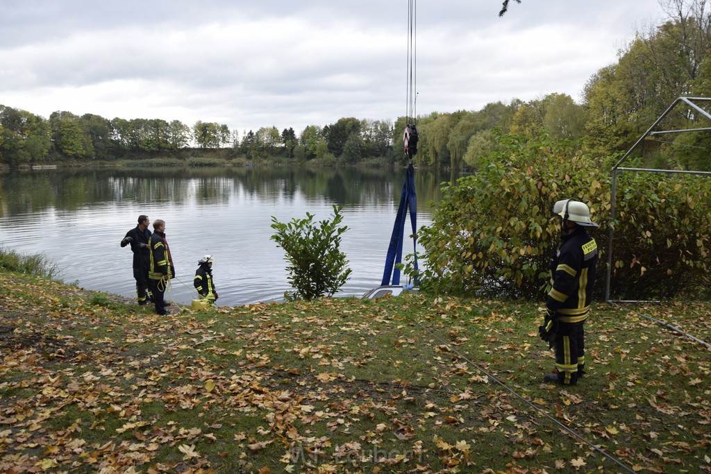 Einsatz BF Koeln PKW im See Koeln Esch P087.JPG - Miklos Laubert